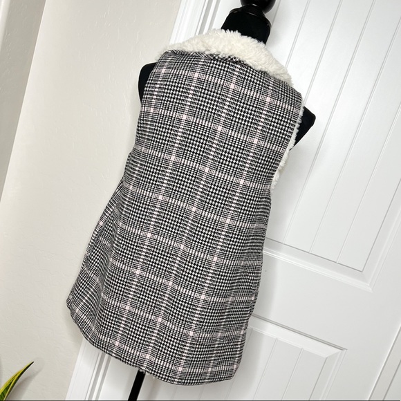 Westbound Reversible Winter Vest - Picture 5 of 8